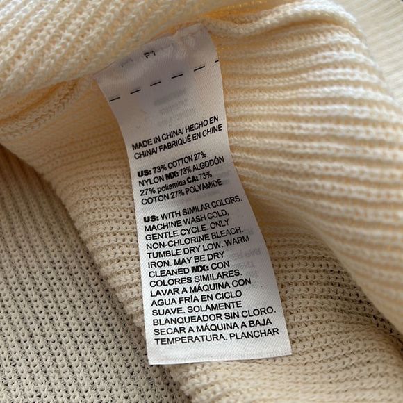 CHICOS new NWT textured cardigan sweater. Buttercream. Size 3. - Picture 7 of 10